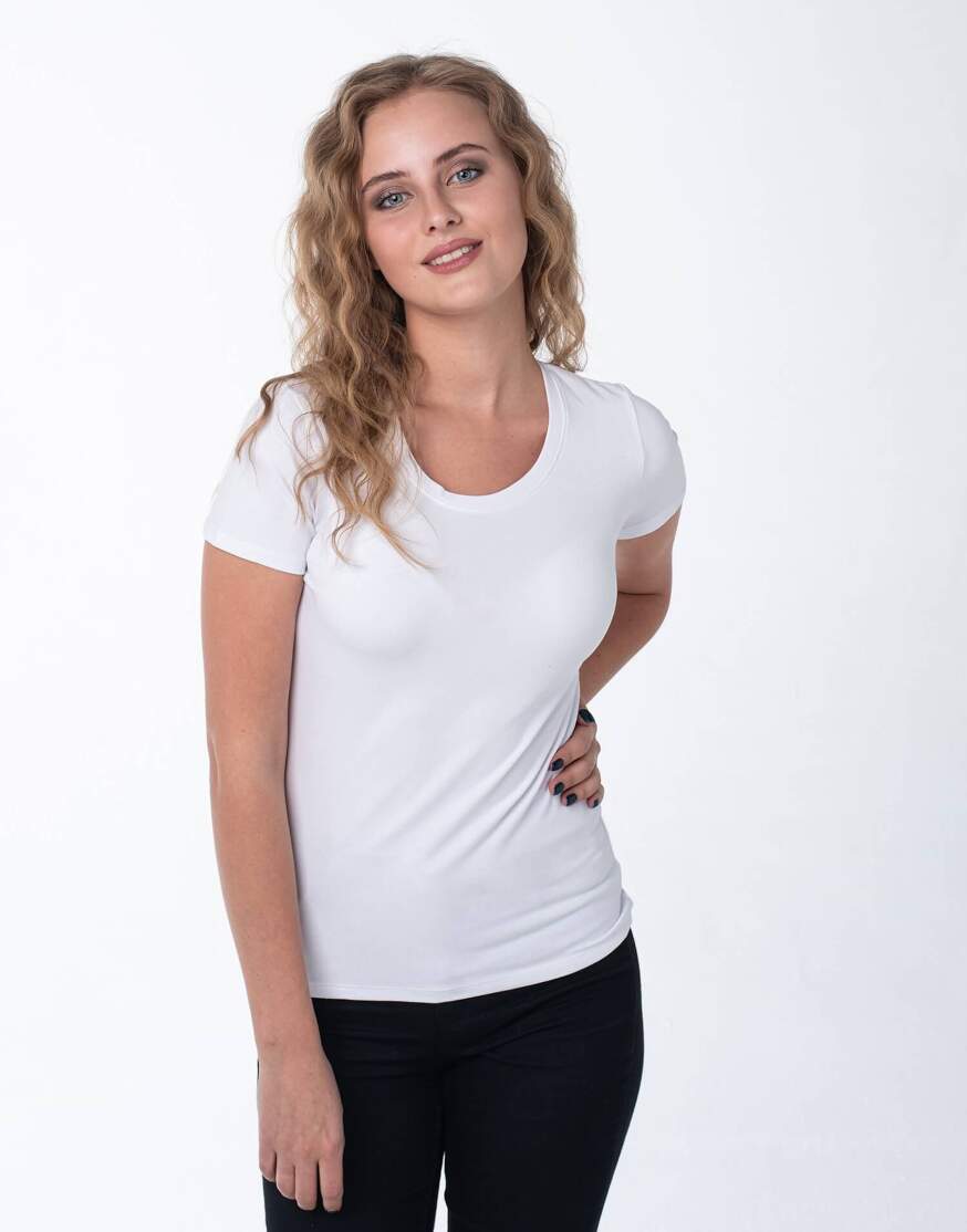 Белая женская футболка оптом
